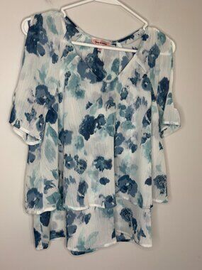 JUICY COUTURE VNeck Tiered Top Womens M Blue Abstract Short Slv Cold Shoulder